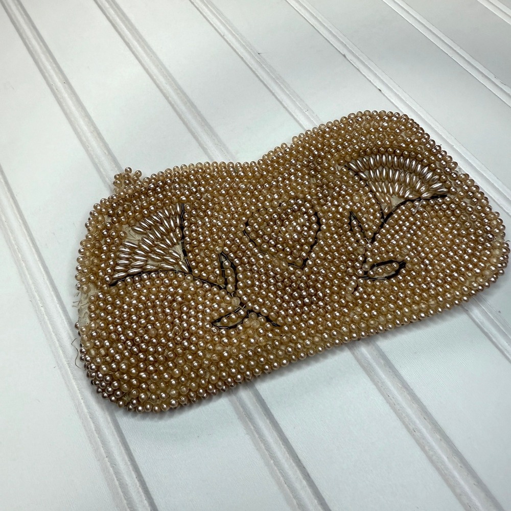 Vintage La Regale Japan Hand-Beaded Evening Lotus Flower Design Bridal Clutch
